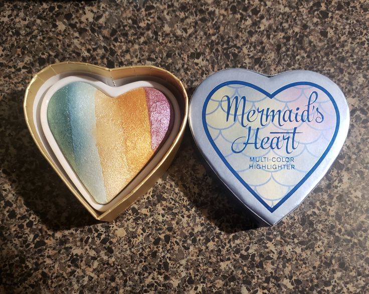 Makeup Revolution Mermaid's Heart Triple Baked Highlighter